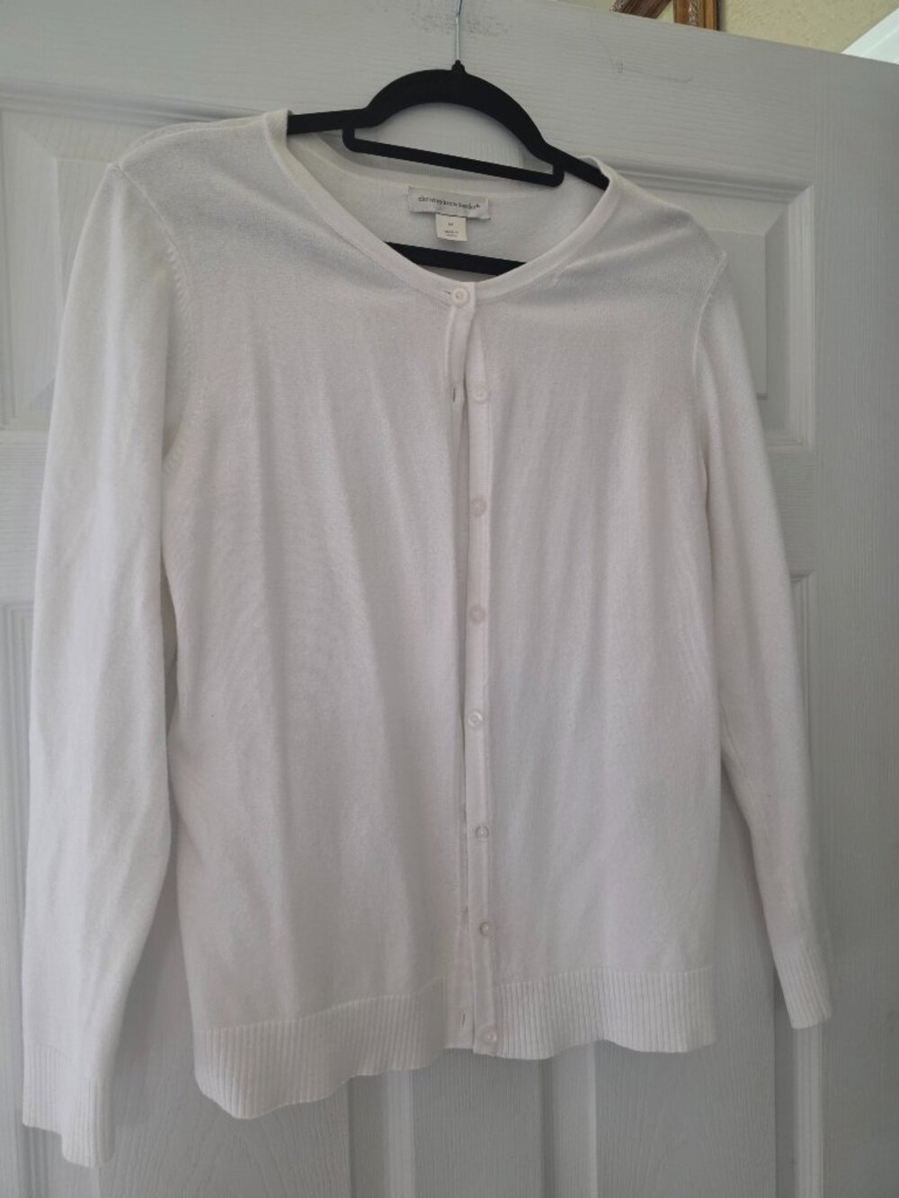 Christopher & Banks-White Cardigan M